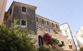 Mary'S Art House In The Center Of Old Town
